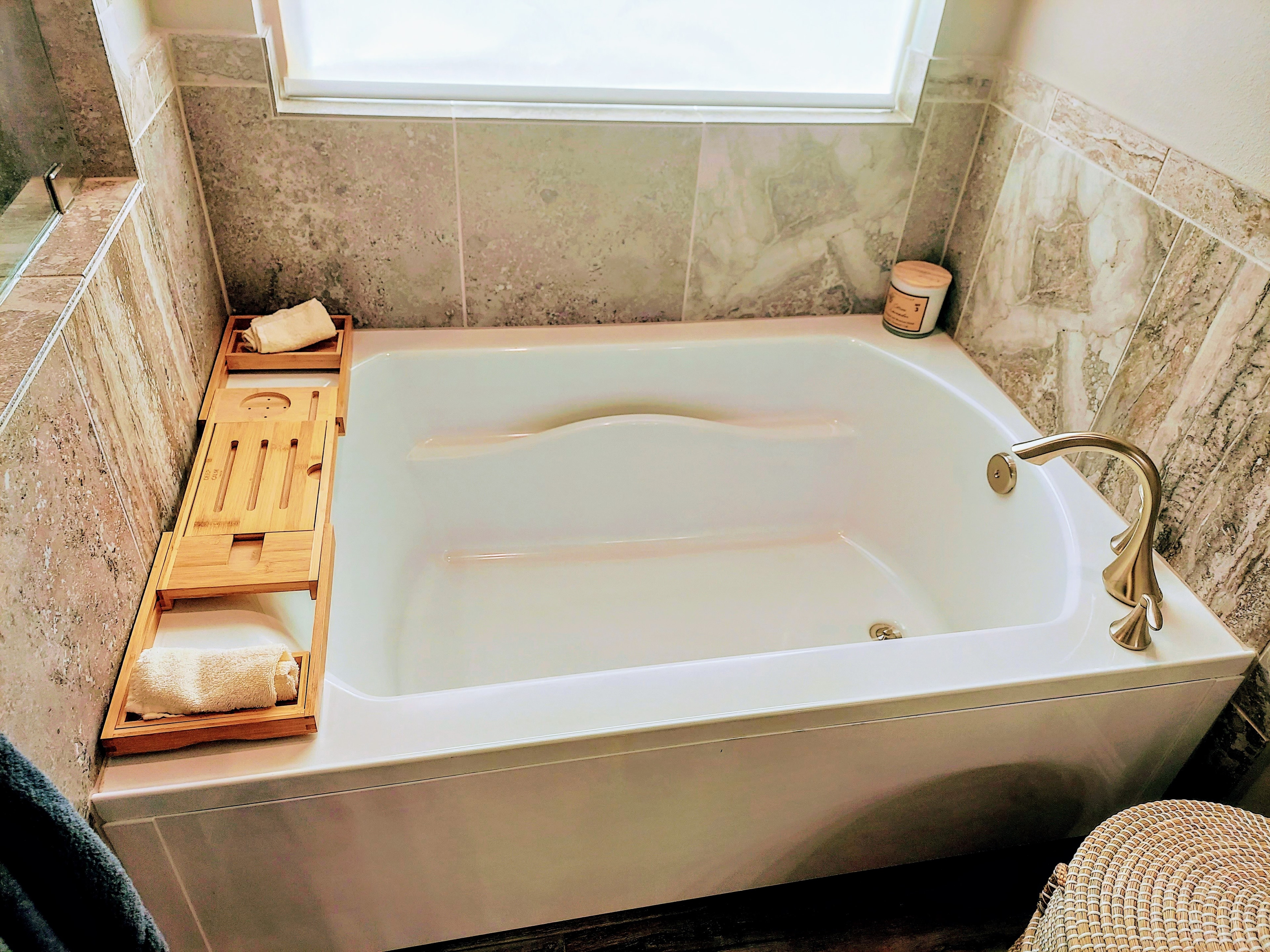 Soaking Tub Deep Clean cleaned by Redeemed Cleaning Services in Midland TX
